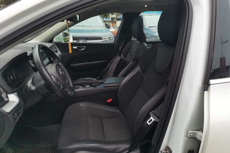 Used Volvo XC60 2019 T4 Zhiyi Edition China V Standard Left Front Seat