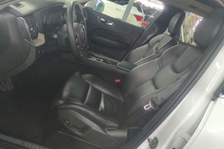 Used Volvo XC60 2019 T5 4x4 Zhiya Luxury Edition China V Standard Left Front Seat