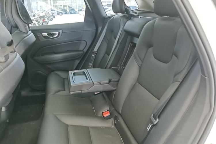 Used Volvo XC60 2019 T5 4x4 Smart Edition China V Standard Left Rear Seat