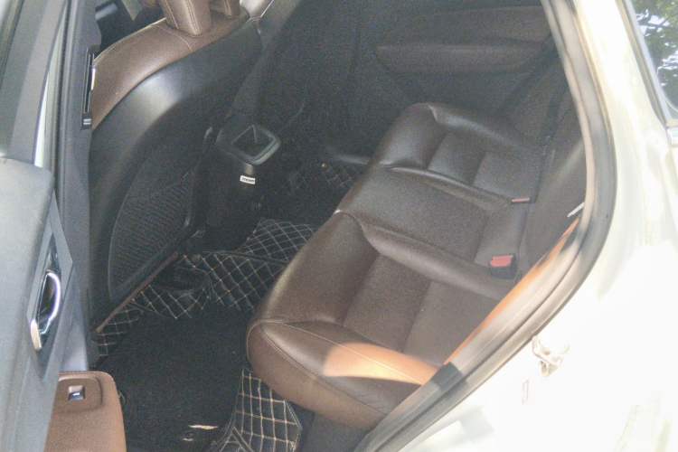 Used Volvo XC60 2019 T5 4x4 Smart Edition China V Standard Left Rear Seat