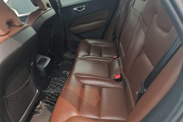 Used Volvo XC60 2019 T5 4x4 Smart Edition China V Standard Left Rear Seat