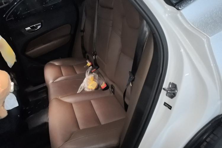 Used Volvo XC60 2019 T5 4x4 Zhiyuan Edition China VI Standard Left Rear Seat