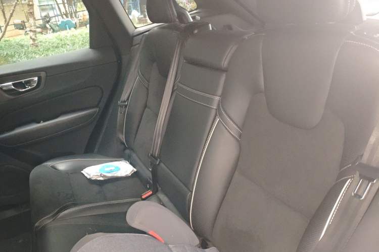 Used Volvo XC60 2019 T5 4x4 Zhiyuan Sport Edition China V Standard Left Rear Seat
