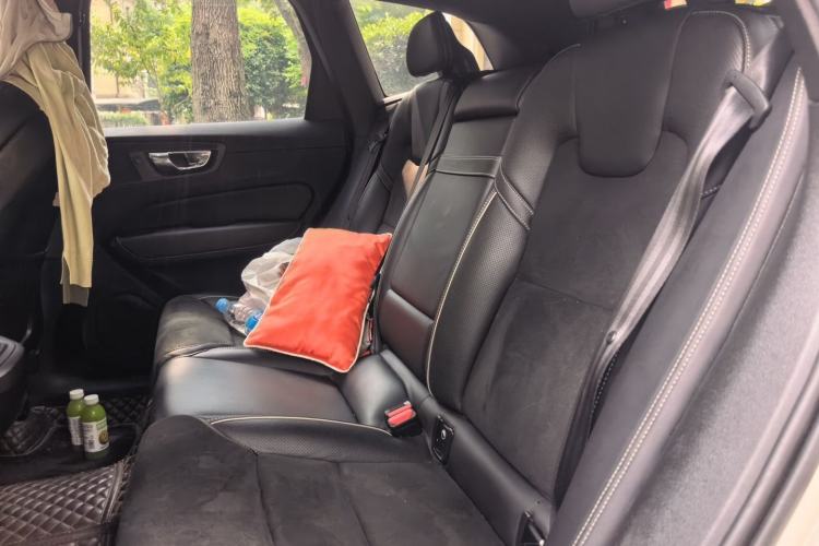 Used Volvo XC60 2019 T5 4x4 Zhiyuan Sport Edition China V Standard Left Rear Seat