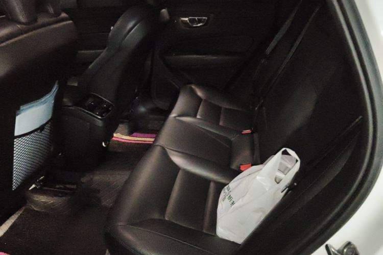 Used Volvo XC60 2019 T5 4x4 Zhiya Luxury Edition China V Standard Left Rear Seat