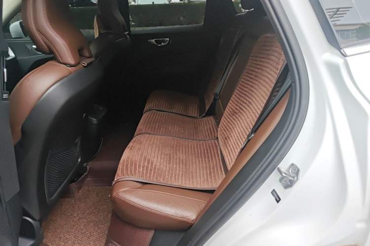 Used Volvo XC60 2019 T5 4x4 Smart Edition China V Standard Left Rear Seat