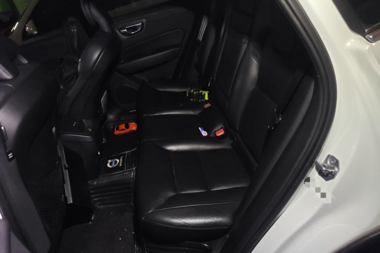 Used Volvo XC60 2019 T5 4x4 Smart Edition China VI Standard Left Rear Seat