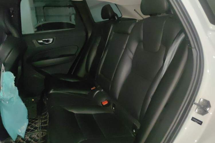 Used Volvo XC60 2019 T5 4x4 Smart Edition China V Standard Left Rear Seat