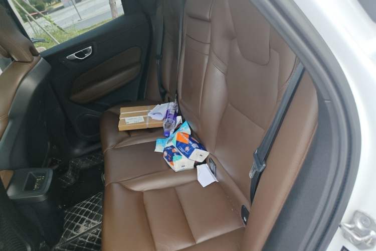 Used Volvo XC60 2019 T5 4x4 Smart Edition China V Standard Left Rear Seat