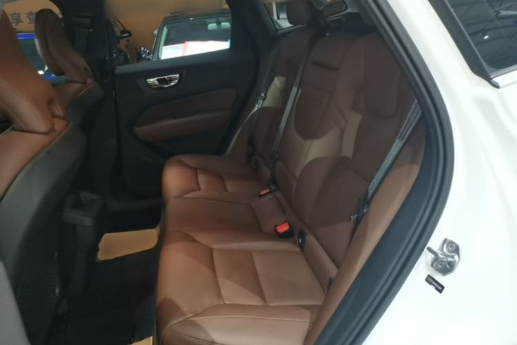 Used Volvo XC60 2019 T5 4x4 Smart Edition China V Standard Left Rear Seat