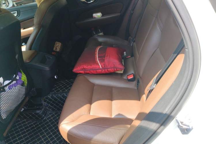Used Volvo XC60 2019 T5 4x4 Smart Edition China VI Standard Left Rear Seat