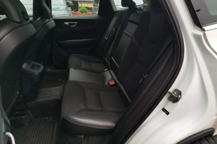 Used Volvo XC60 2019 T4 Zhiyi Edition China V Standard Left Rear Seat