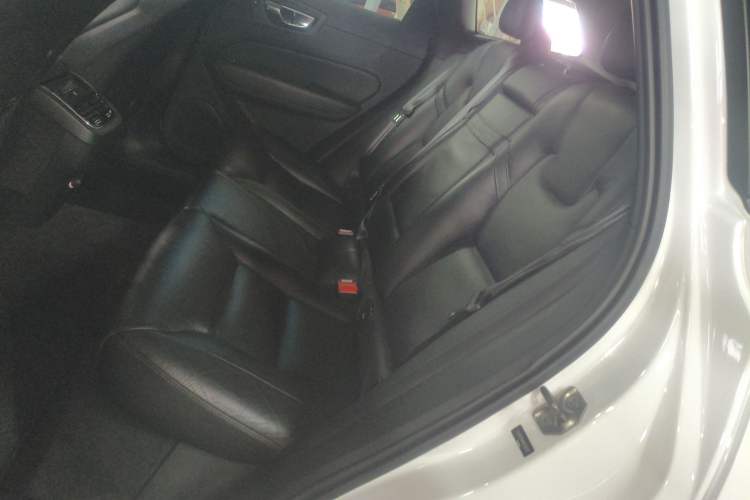 Used Volvo XC60 2019 T5 4x4 Zhiya Luxury Edition China V Standard Left Rear Seat