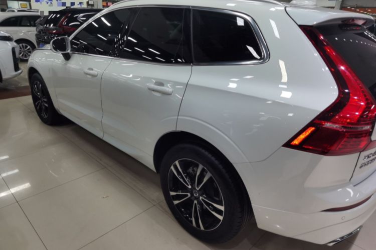 Used Volvo XC60 2019 T5 4x4 Zhiyuan Edition China VI Standard Left Side