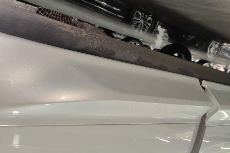 Used Volvo XC60 2019 T5 4x4 Smart & Dynamic Sport Edition China VI Standard Left Side Sill