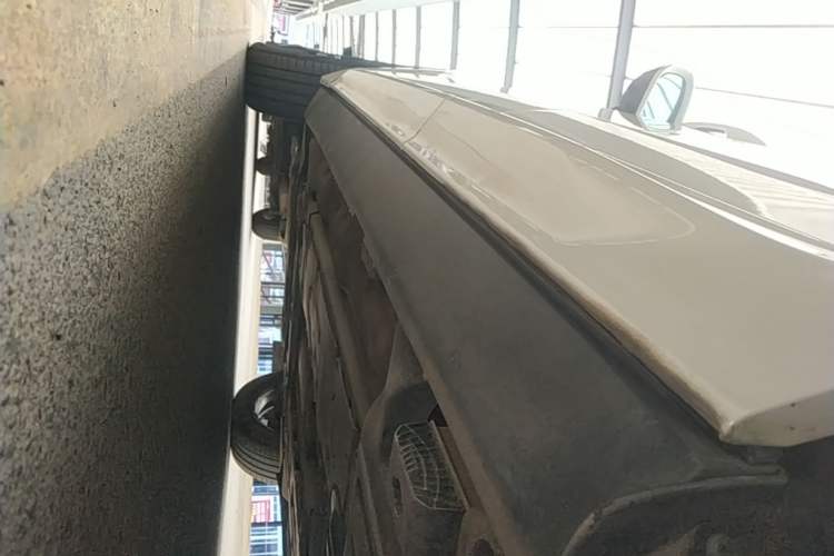 Used Volvo XC60 2019 T5 4x4 Zhiyuan Edition China VI Standard Left Side Sill