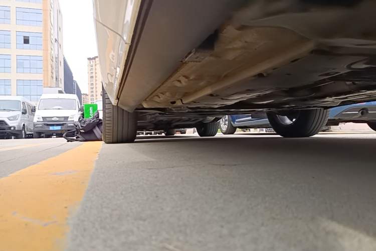 Used Volvo XC60 2019 T5 4x4 Smart Edition China VI Standard Left Side Sill
