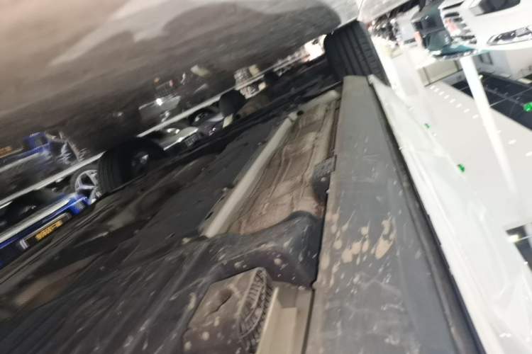 Used Volvo XC60 2019 T5 4x4 Smart Edition China V Standard Left Side Sill