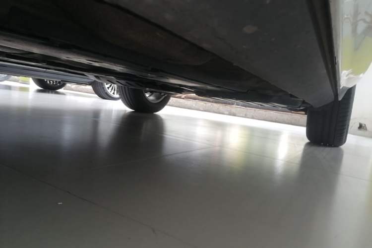 Used Volvo XC60 2019 T5 4x4 Smart Edition China VI Standard Left Side Sill
