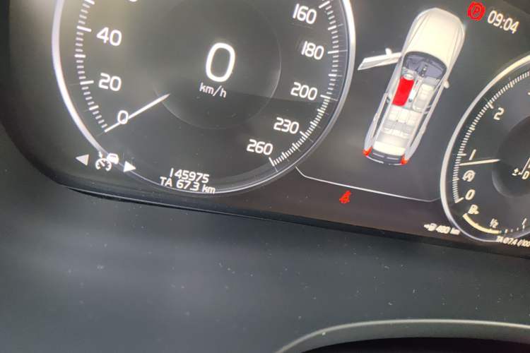 Used Volvo XC60 2019 T5 4x4 Zhiyuan Sport Edition China V Standard Odometer Close Up