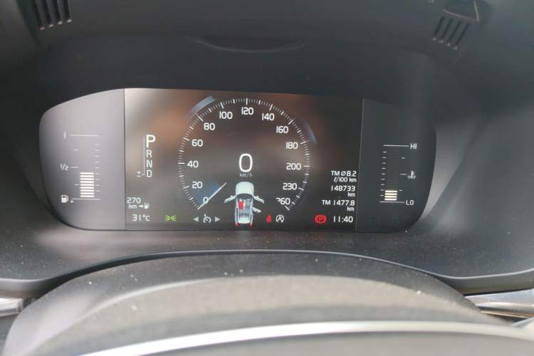 Used Volvo XC60 2019 T4 Zhiyi Edition China VI Odometer Close Up