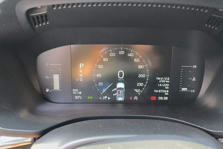 Used Volvo XC60 2019 T5 4x4 Smart Edition China V Standard Odometer Close Up