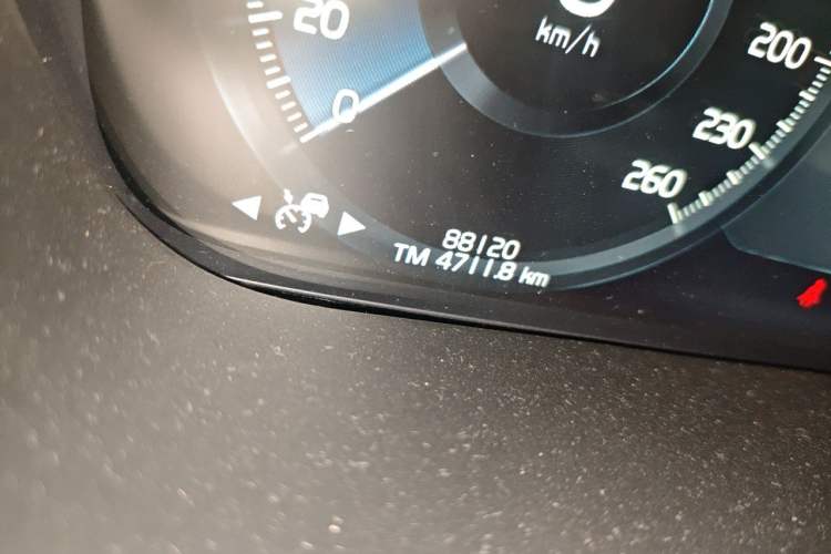 Used Volvo XC60 2019 T5 4x4 Zhiyuan Sport Edition China V Standard Odometer Close Up