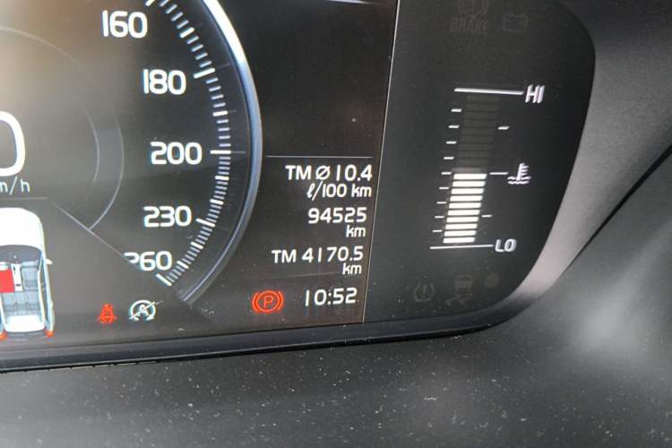Used Volvo XC60 2019 T5 4x4 Smart Edition China VI Standard Odometer Close Up