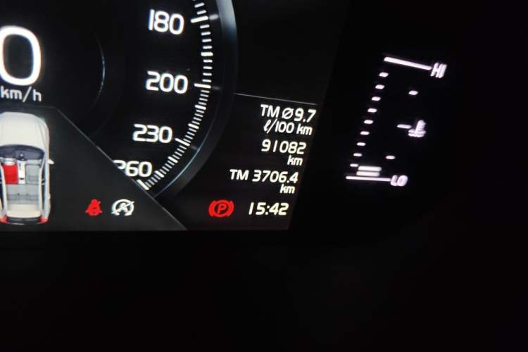 Used Volvo XC60 2019 T5 4x4 Smart Edition China VI Standard Odometer Close Up