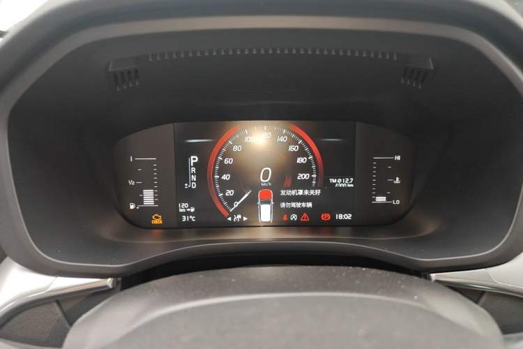 Used Volvo XC60 2019 T5 4x4 Smart Edition China VI Standard Odometer Close Up