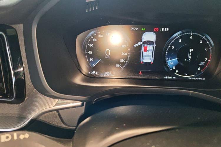 Used Volvo XC60 2019 T5 4x4 Zhiyuan Sport Edition China V Standard Odometer Close Up