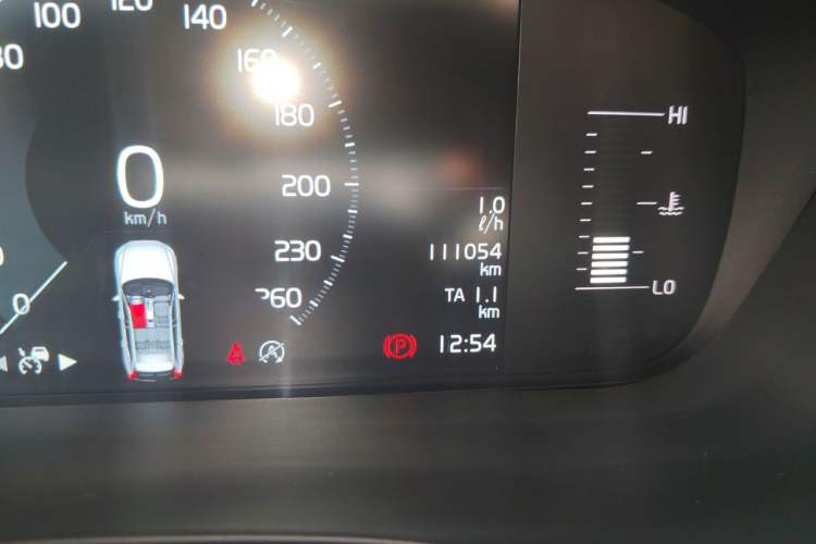 Used Volvo XC60 2019 T5 4x4 Smart Edition China VI Standard Odometer Close Up