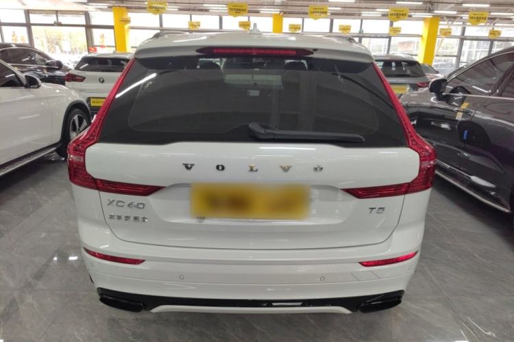 Used Volvo XC60 2019 T5 4x4 Smart & Dynamic Sport Edition China VI Standard Rear