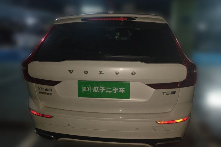 Used Volvo XC60 2019 T5 4x4 Smart & Dynamic Sport Edition China VI Standard Rear