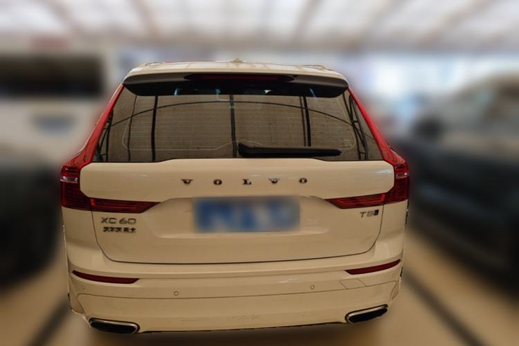 Used Volvo XC60 2019 T5 4x4 Smart Edition China VI Standard Rear