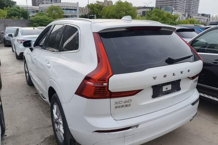 Used Volvo XC60 2019 T5 4x4 Smart Edition China VI Standard Rear Left 45 Deg