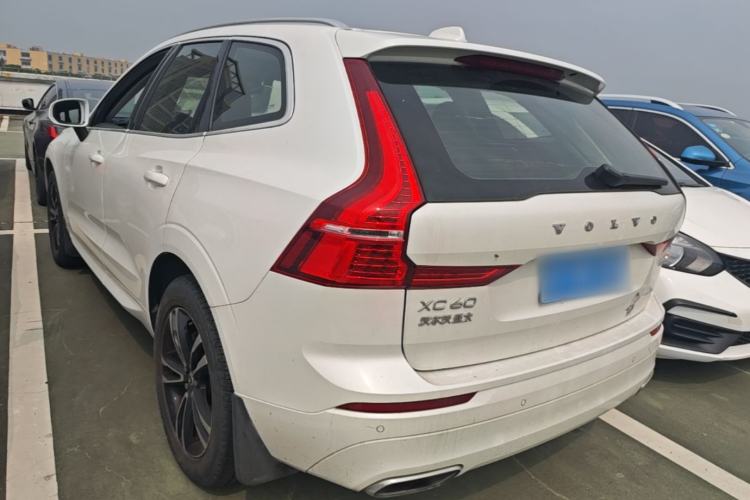 Used Volvo XC60 2019 T5 4x4 Smart Edition China V Standard Rear Left 45 Deg