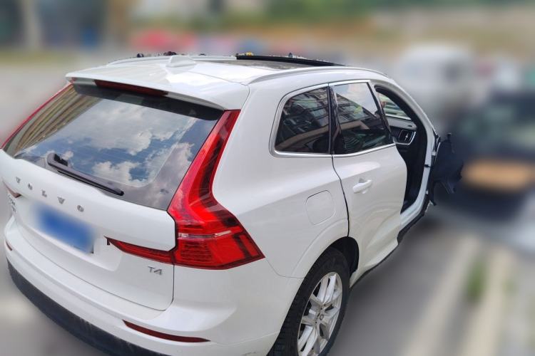 Used Volvo XC60 2019 T4 Zhiyi Edition China VI Rear Right 45 Deg