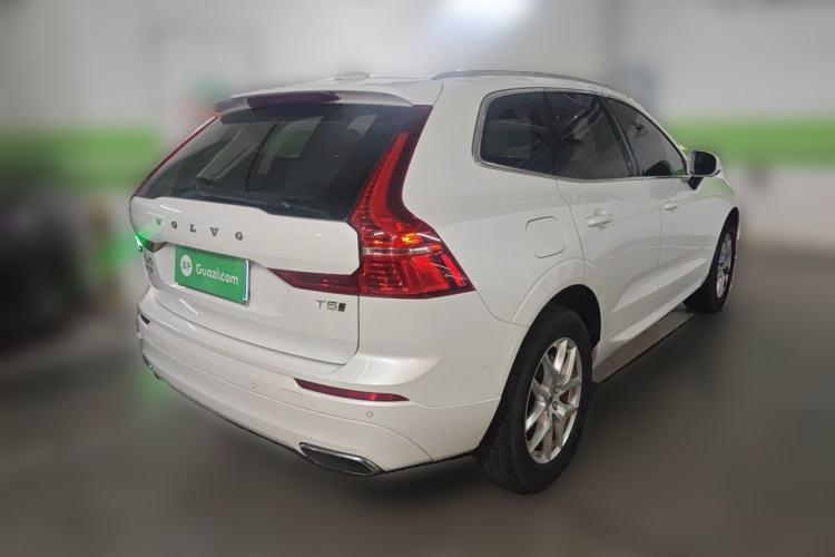 Used Volvo XC60 2019 T5 4x4 Smart Edition China V Standard Rear Right 45 Deg