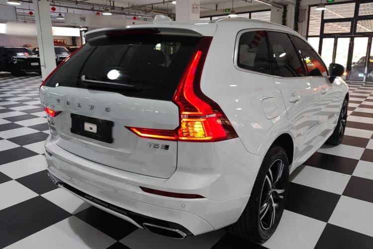 Used Volvo XC60 2019 T5 4x4 Smart & Dynamic Sport Edition China VI Standard Rear Right 45 Deg