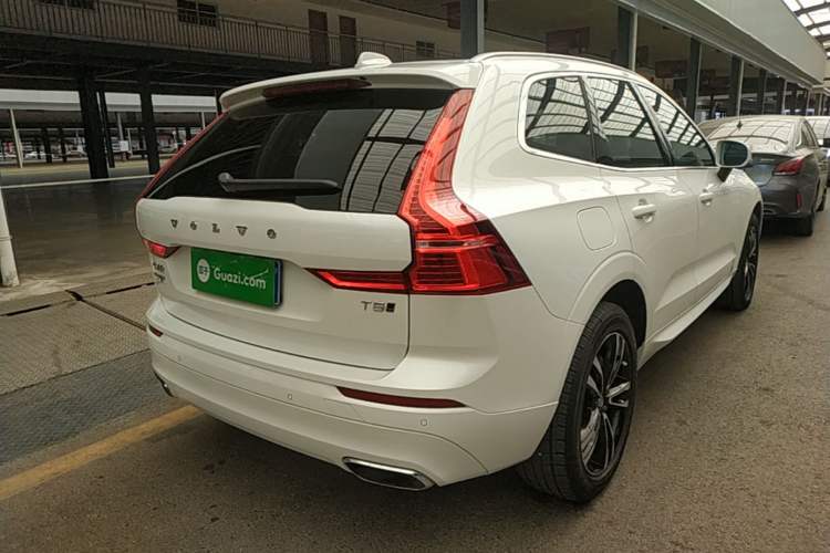 Used Volvo XC60 2019 T5 4x4 Zhiyuan Edition China VI Standard Rear Right 45 Deg