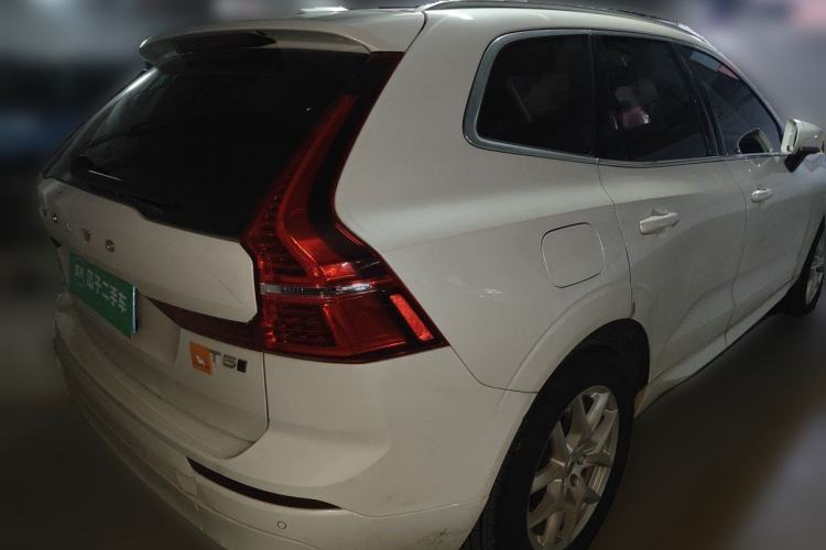Used Volvo XC60 2019 T5 4x4 Smart Edition China V Standard Rear Right 45 Deg