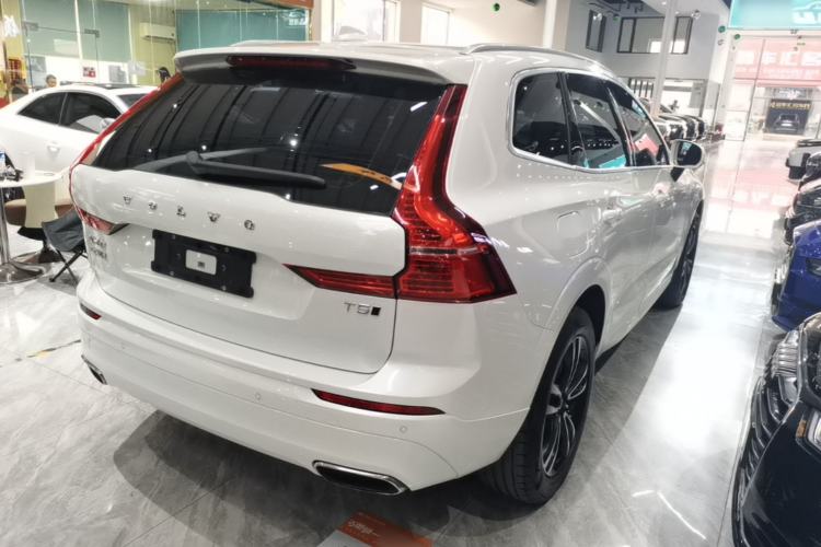 Used Volvo XC60 2019 T5 4x4 Smart Edition China V Standard Rear Right 45 Deg
