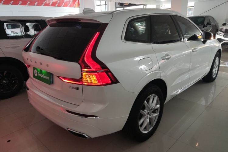 Used Volvo XC60 2019 T5 4x4 Smart Edition China VI Standard Rear Right 45 Deg