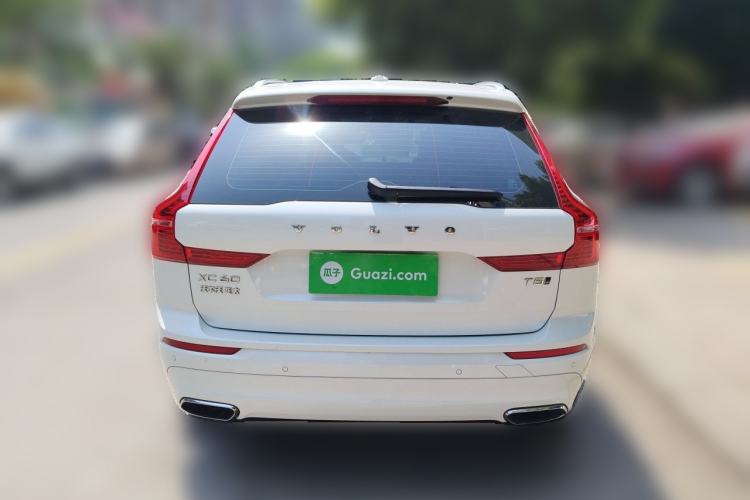 Used Volvo XC60 2019 T5 4x4 Smart Edition China VI Standard Rear