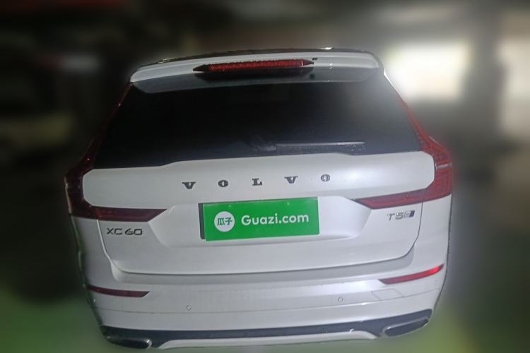 Used Volvo XC60 2019 T5 4x4 Smart & Dynamic Sport Edition China VI Standard Rear