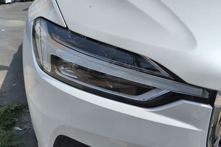 Used Volvo XC60 2019 T5 4x4 Smart Edition China V Standard Right Front Headlight
