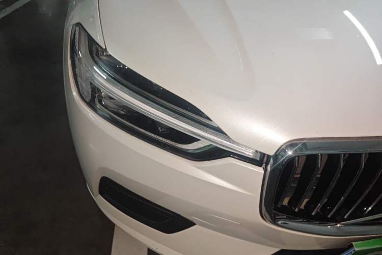 Used Volvo XC60 2019 T5 4x4 Smart Edition China V Standard Right Front Headlight