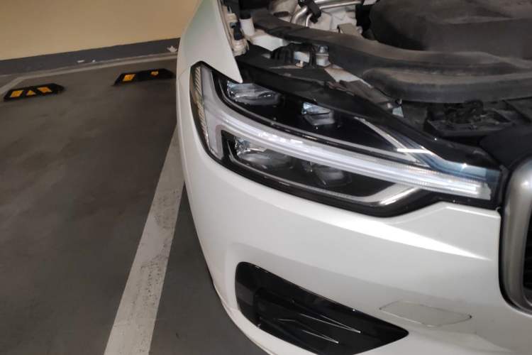 Used Volvo XC60 2019 T5 4x4 Zhiyuan Sport Edition China V Standard Right Front Headlight