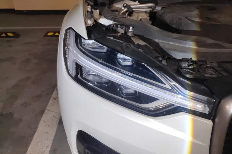 Used Volvo XC60 2019 T5 4x4 Zhiyuan Sport Edition China V Standard Right Front Headlight